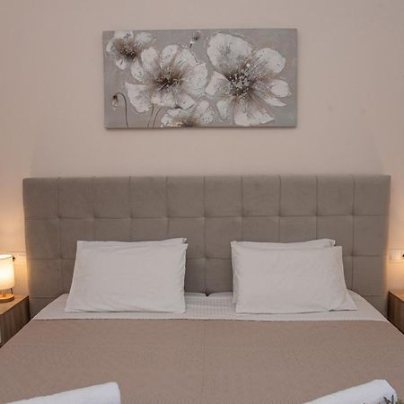 Costas Apartments 梅松吉 客房 照片