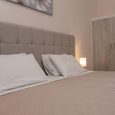 Costas Apartments 梅松吉 客房 照片
