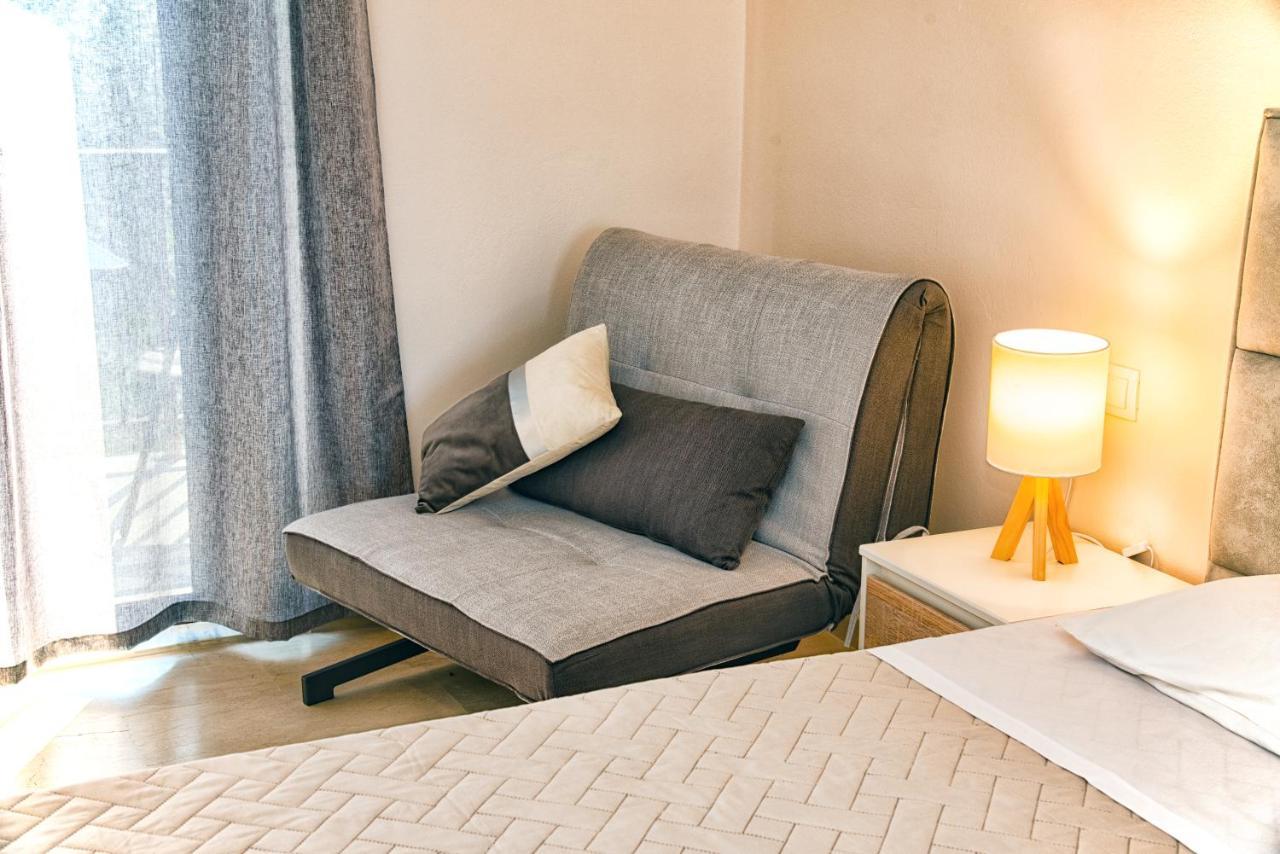 Costas Apartments 梅松吉 外观 照片