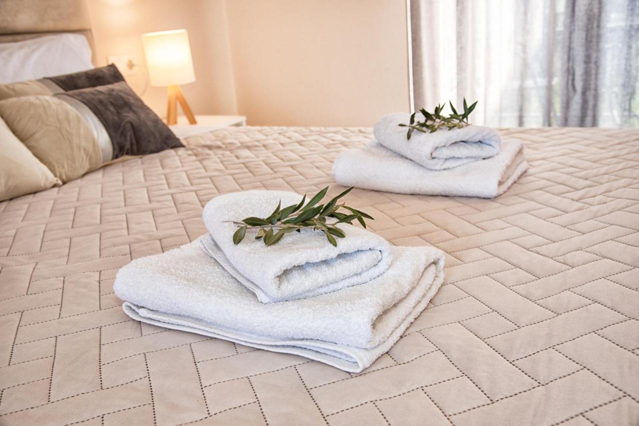 Costas Apartments 梅松吉 外观 照片