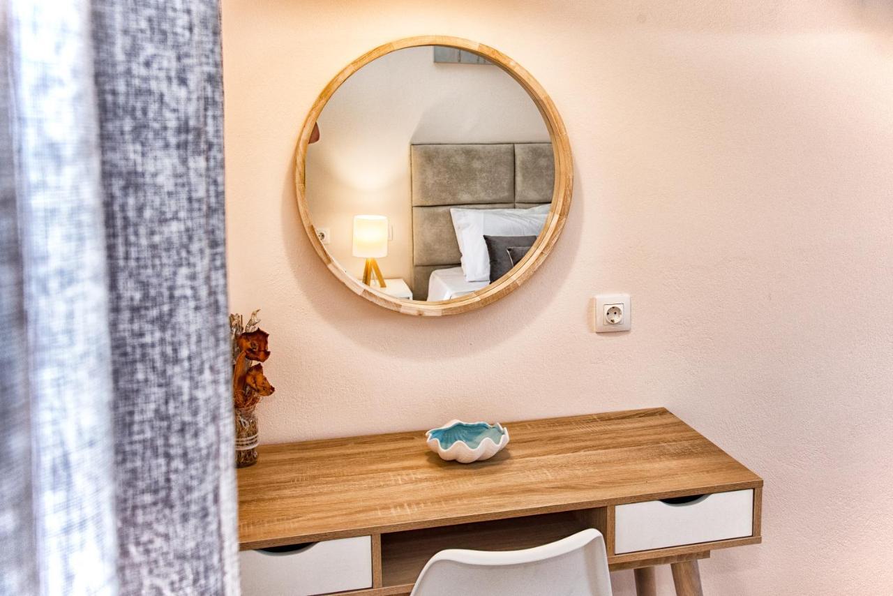 Costas Apartments 梅松吉 外观 照片